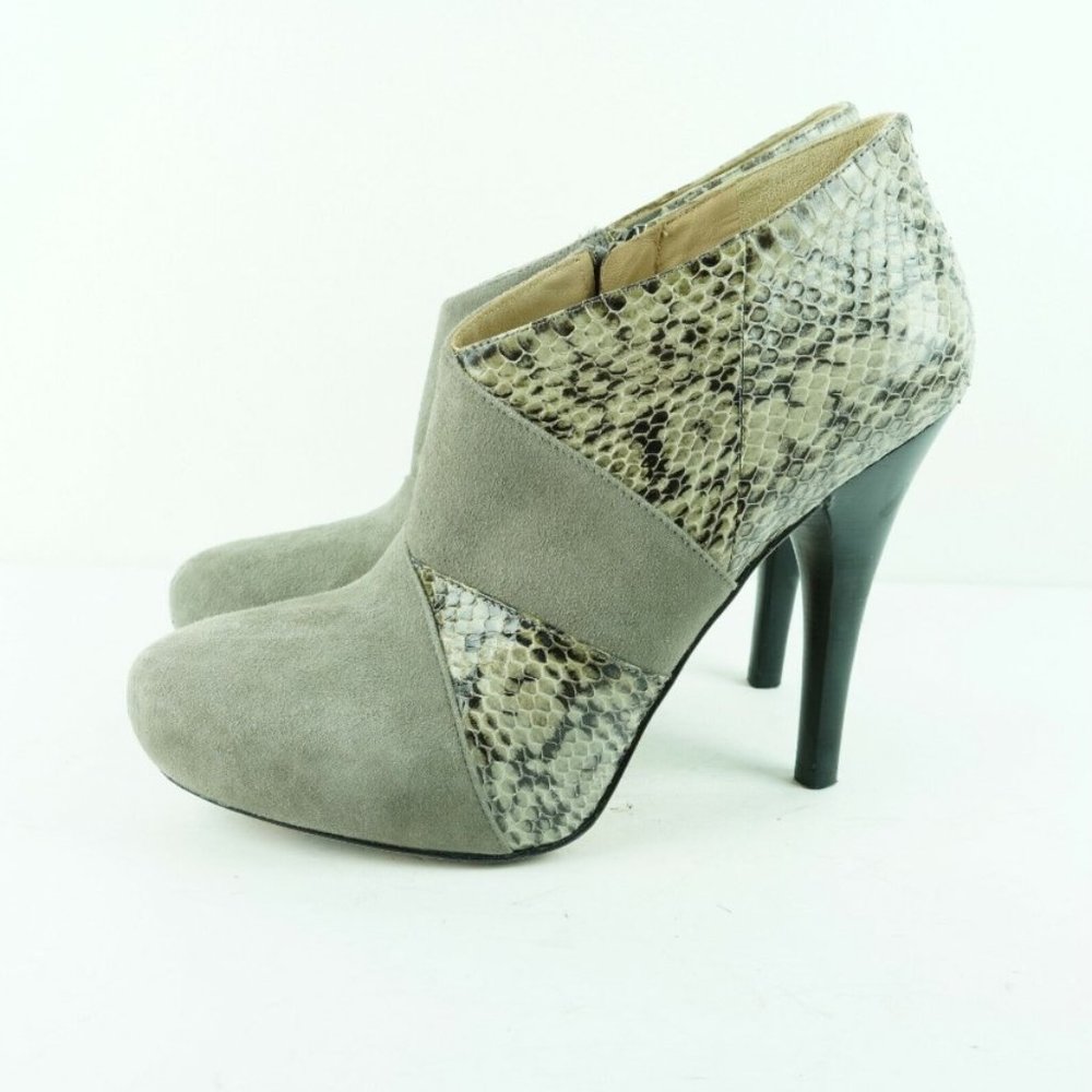 Via Spiga Snake Embossed Ankle Boots Size 8 Gray Suede Platform Stiletto Booties
